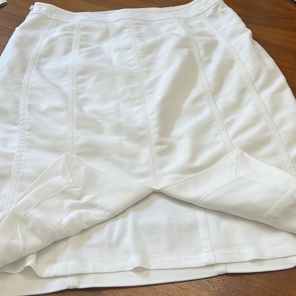 WHBM Perfect Form White Skirt size 4 - Picture 7 of 7
